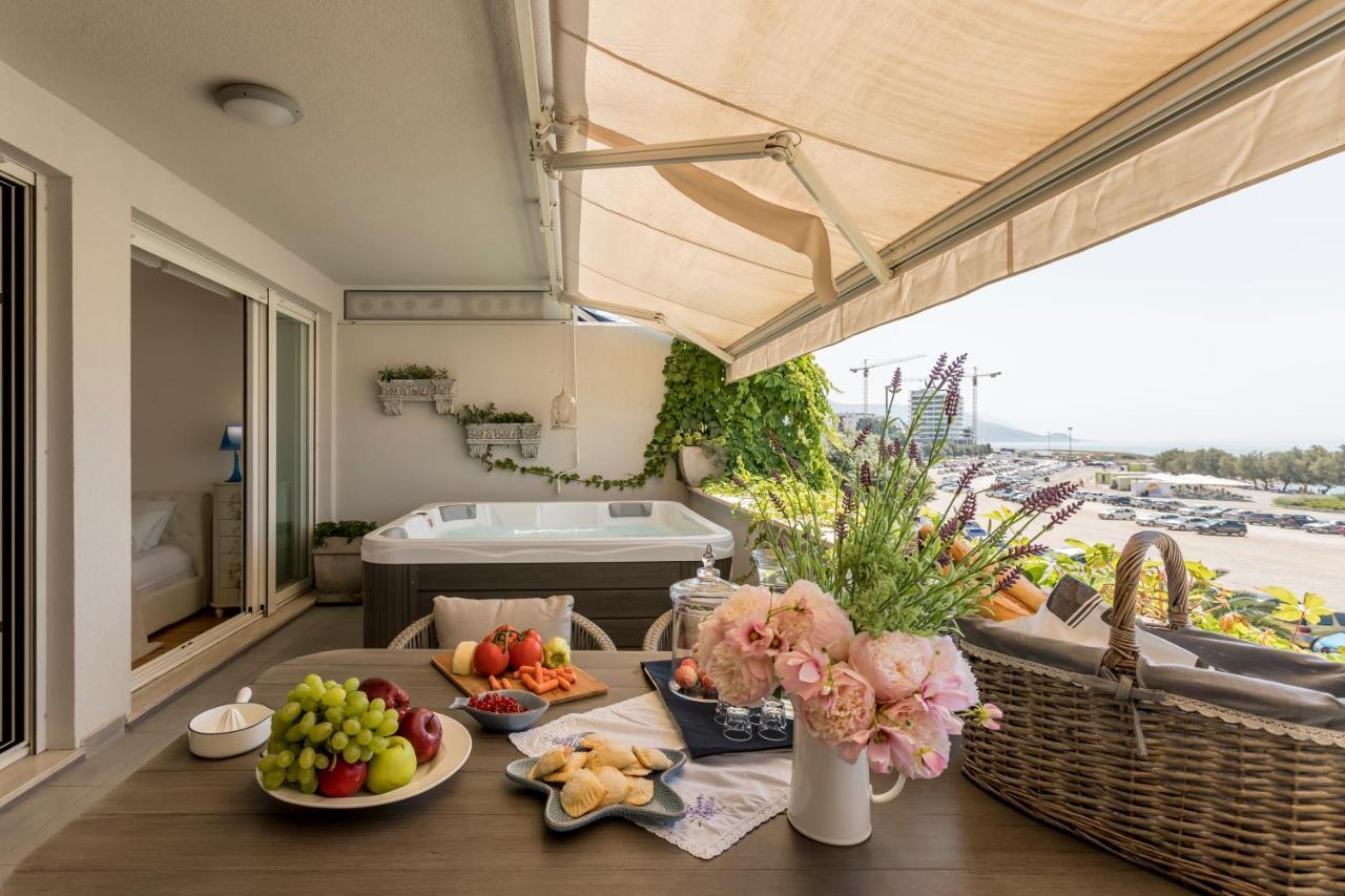 Velebis Superior Apartment - Luxurious One-Room Apartment With Jacuzzi - Prestigious Location By The Sea In The New City Center Of Znjan - Panoramic View Of The Sea And Islands - Free Garage Parking - Buralux Properties Сплит Екстериор снимка