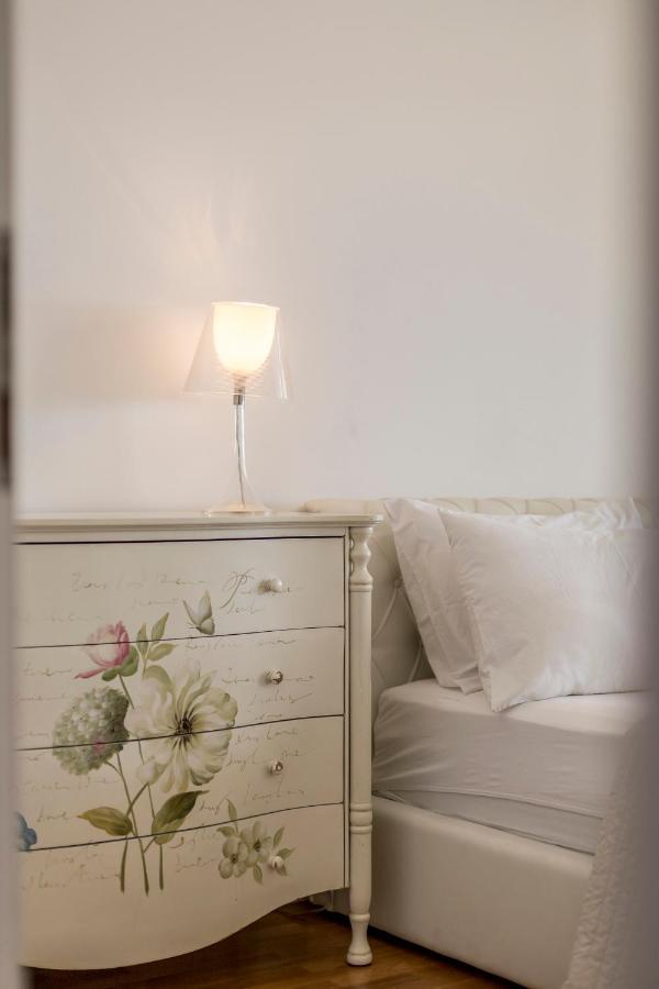 Velebis Superior Apartment - Luxurious One-Room Apartment With Jacuzzi - Prestigious Location By The Sea In The New City Center Of Znjan - Panoramic View Of The Sea And Islands - Free Garage Parking - Buralux Properties Сплит Екстериор снимка